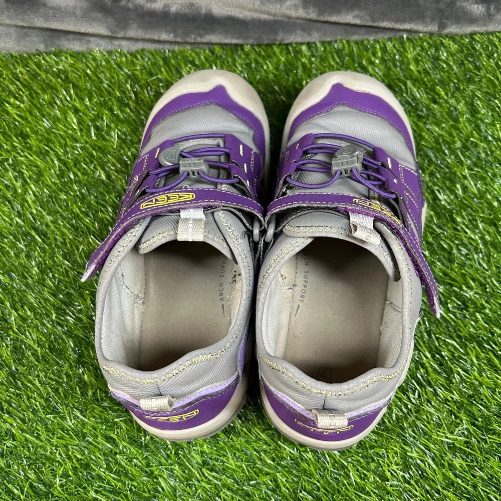 Keen Knotch‎ Hollow Sandals Water Shoes Purple Gray Adjustable Strap Kids 6